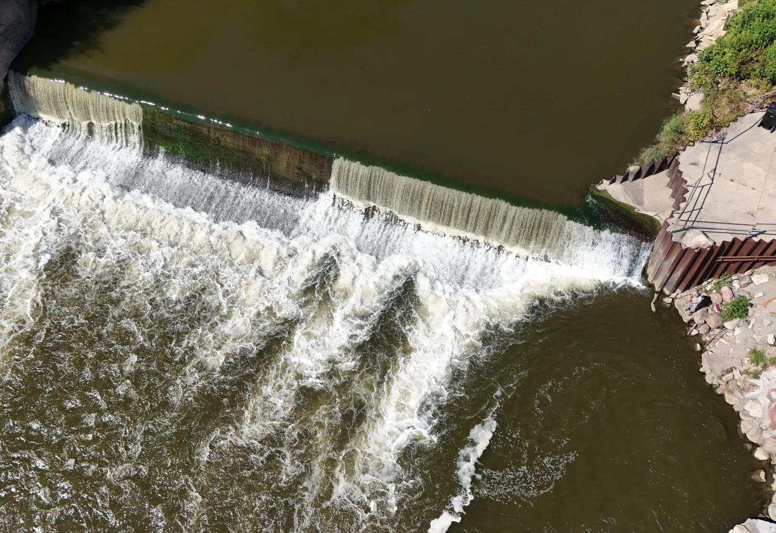 Redfield Dam crosses the Middle Raccoon River in Iowa.